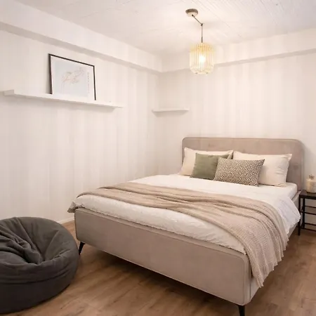 Farska Grand - 3 Rooms - Nitra Old Town - Selected Properties Lejlighed *